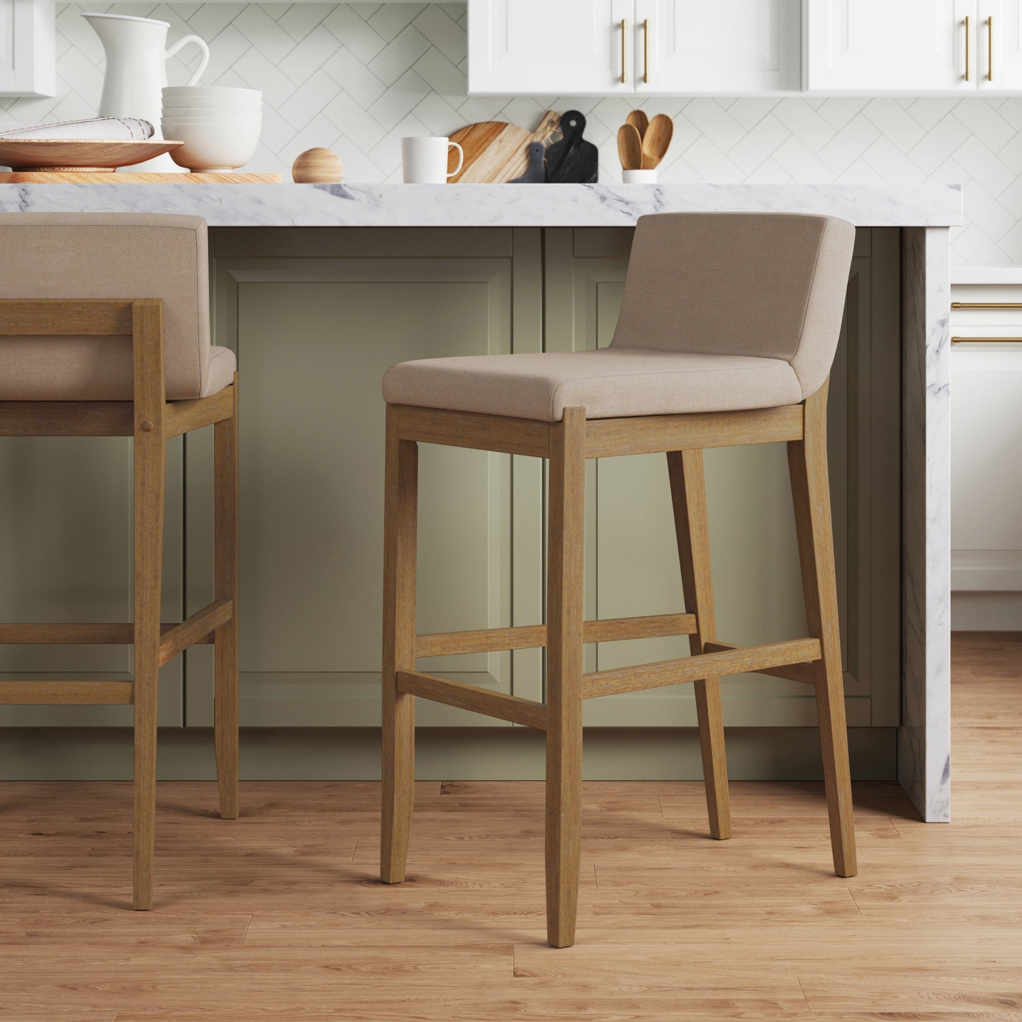 Cushioned bar deals stools with arms